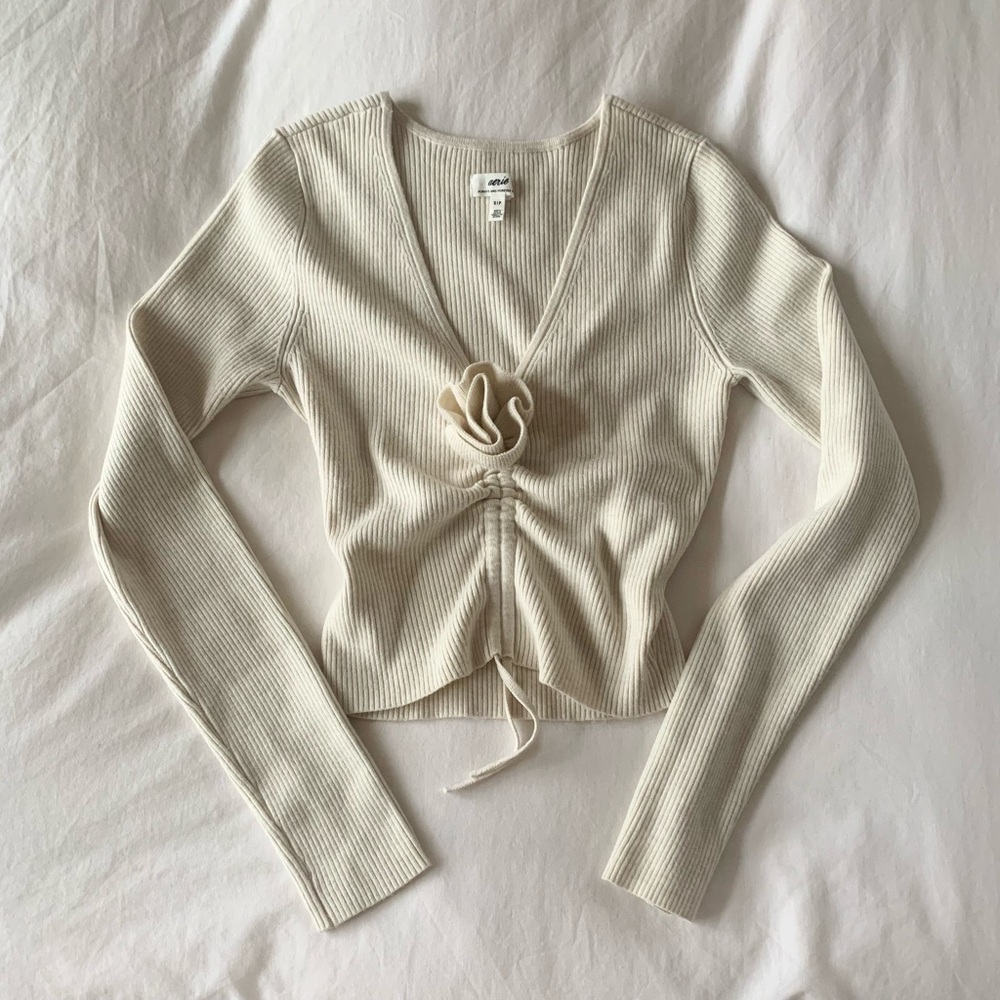 Aerie Cream Ribbed V-Neck Top Small